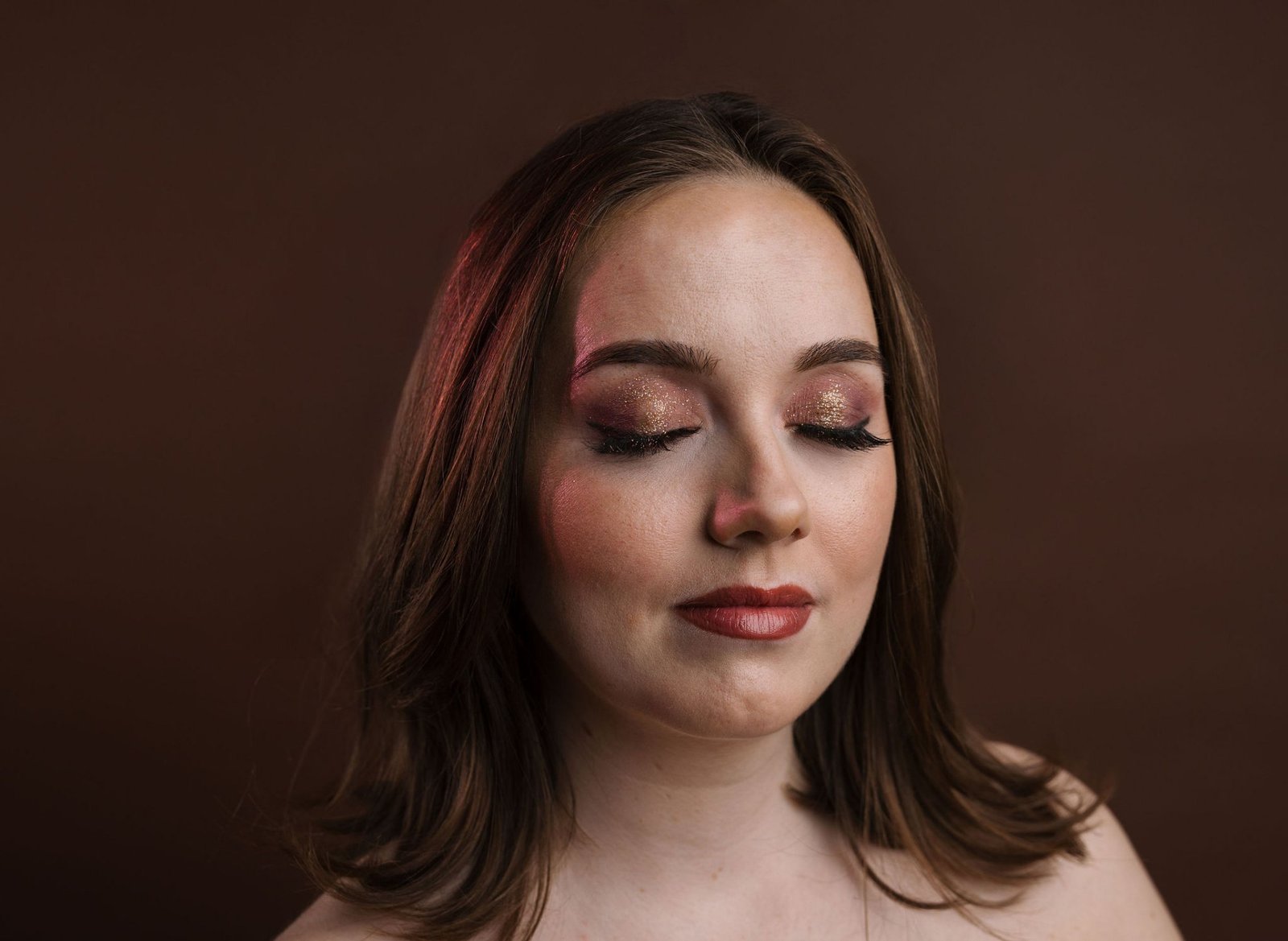 Glitter eyeshadow look
